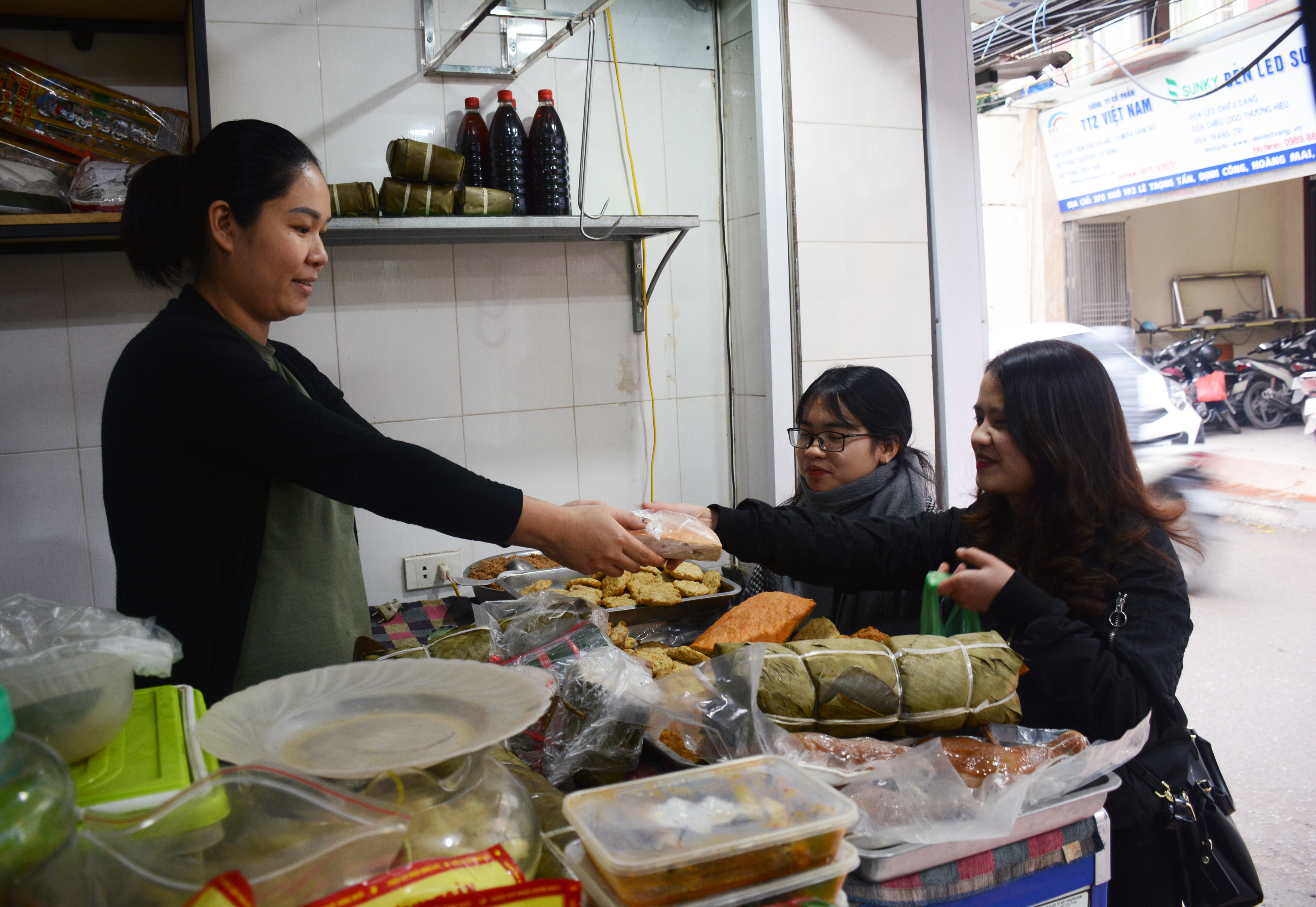 Giò chả Ước Lễ - đặc sản mang hồn quê Việt